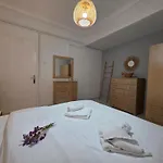 Marina's Guesthouse, Seaview Apartament