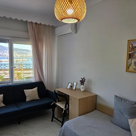 Marina's Guesthouse, Seaview *