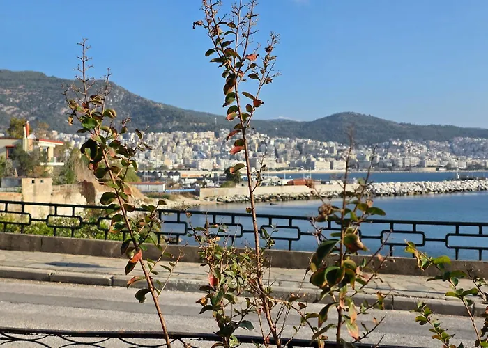 Marina's Guesthouse, Seaview *